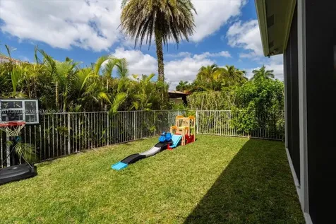 3847 Crestwood Circle Weston FL 33331
