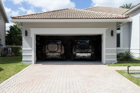 3847 Crestwood Circle Weston FL 33331