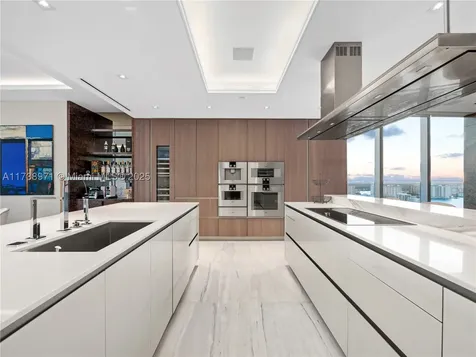 18501 Collins Avenue Sunny Isles Beach FL 33160