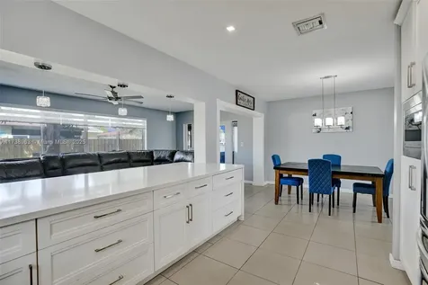 7711 NW 5th Street Pembroke Pines FL 33024