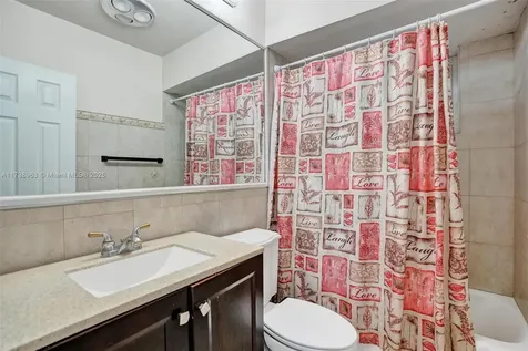 7711 NW 5th Street Pembroke Pines FL 33024