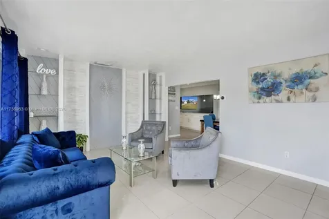 7711 NW 5th Street Pembroke Pines FL 33024
