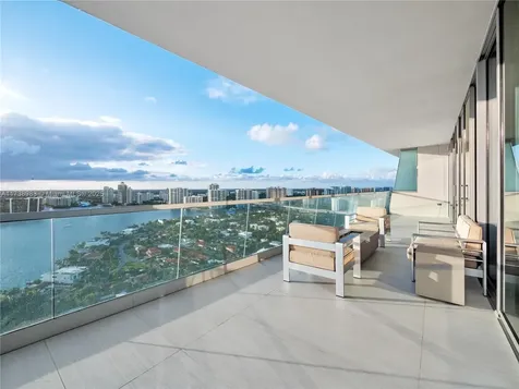 18501 Collins Avenue Sunny Isles Beach FL 33160