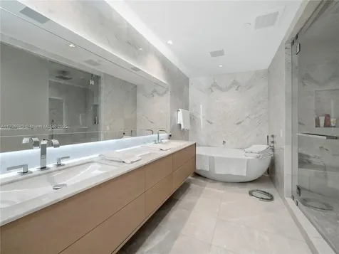 18501 Collins Avenue Sunny Isles Beach FL 33160
