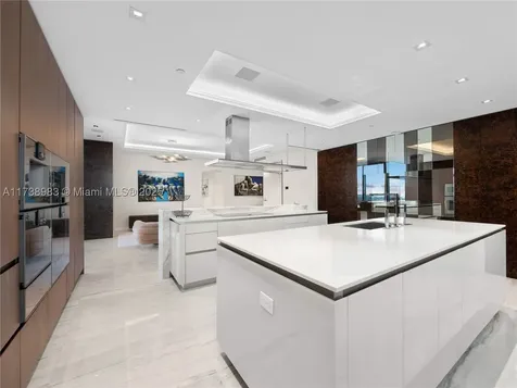 18501 Collins Avenue Sunny Isles Beach FL 33160