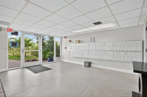 3004 NE 5th Terrace Wilton Manors FL 33334
