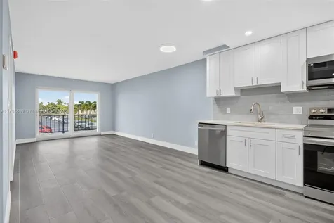 3004 NE 5th Terrace Wilton Manors FL 33334