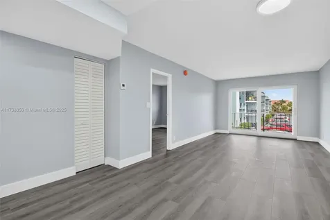 3004 NE 5th Terrace Wilton Manors FL 33334