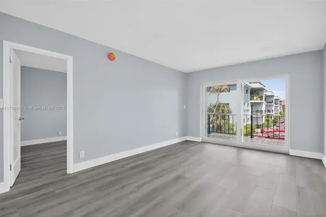 3004 NE 5th Terrace Wilton Manors FL 33334