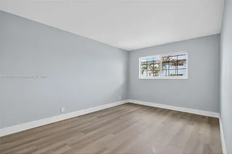 3004 NE 5th Terrace Wilton Manors FL 33334