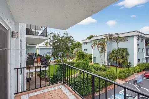 3004 NE 5th Terrace Wilton Manors FL 33334