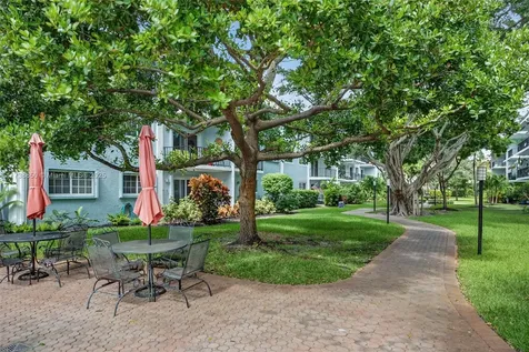3004 NE 5th Terrace Wilton Manors FL 33334