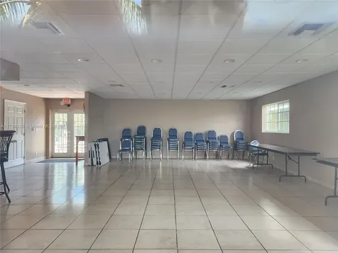 3004 NE 5th Terrace Wilton Manors FL 33334