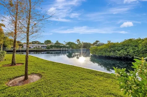 3004 NE 5th Terrace Wilton Manors FL 33334