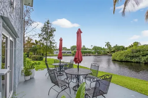 3004 NE 5th Terrace Wilton Manors FL 33334