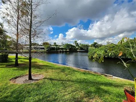 3004 NE 5th Terrace Wilton Manors FL 33334