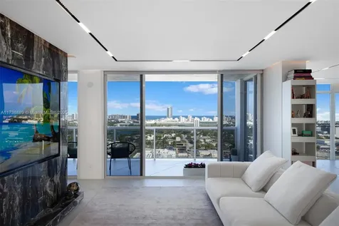 1900 Sunset Harbour Drive Miami Beach FL 33139