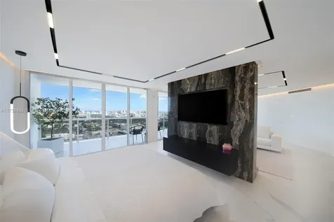 1900 Sunset Harbour Drive Miami Beach FL 33139