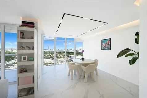 1900 Sunset Harbour Drive Miami Beach FL 33139