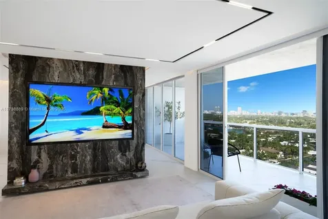 1900 Sunset Harbour Drive Miami Beach FL 33139