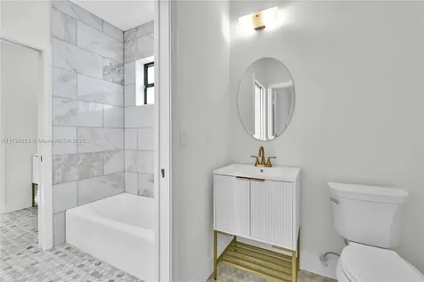 1018 Pine Branch Court Weston FL 33326