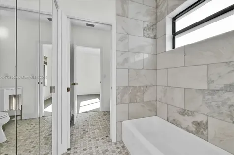 1018 Pine Branch Court Weston FL 33326