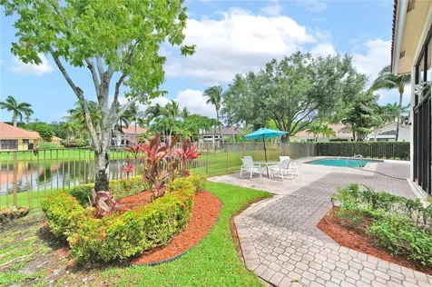 1018 Pine Branch Court Weston FL 33326