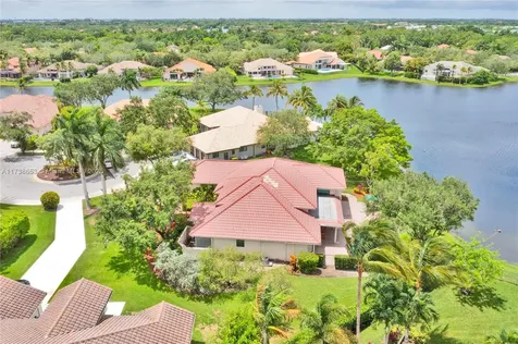 1018 Pine Branch Court Weston FL 33326
