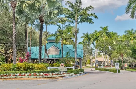 1018 Pine Branch Court Weston FL 33326