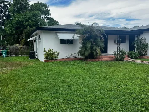 226 SW 6th Street Dania Beach FL 33004