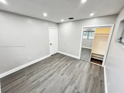 226 SW 6th Street Dania Beach FL 33004