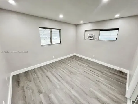 226 SW 6th Street Dania Beach FL 33004