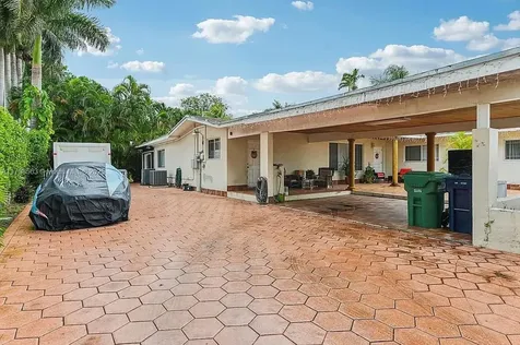 8365 SW 4th Street Miami FL 33144