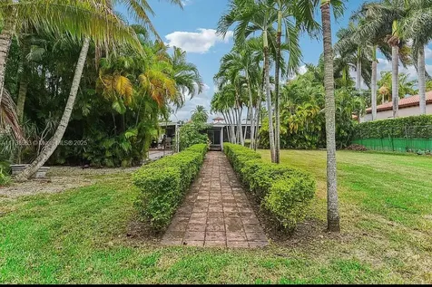 8365 SW 4th Street Miami FL 33144