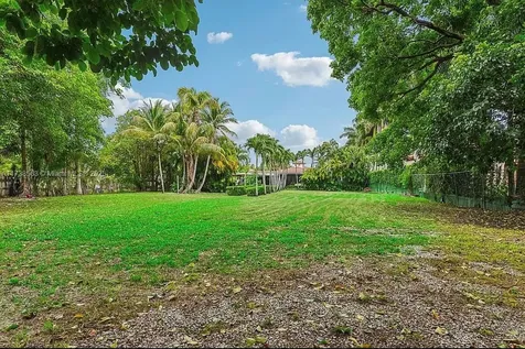 8365 SW 4th Street Miami FL 33144