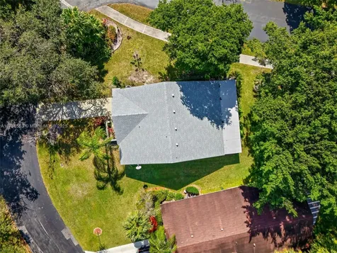 2601 Aloe Avenue Coconut Creek FL 33063