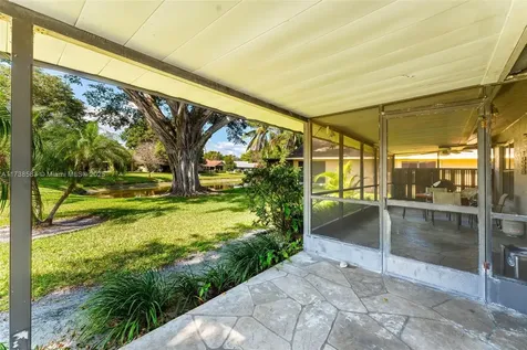 2601 Aloe Avenue Coconut Creek FL 33063