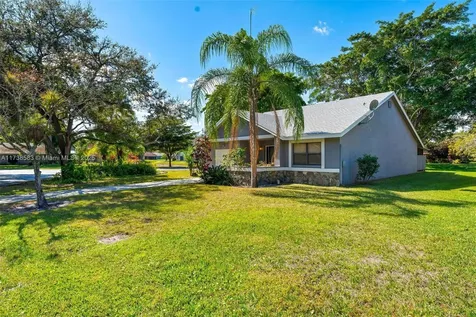 2601 Aloe Avenue Coconut Creek FL 33063