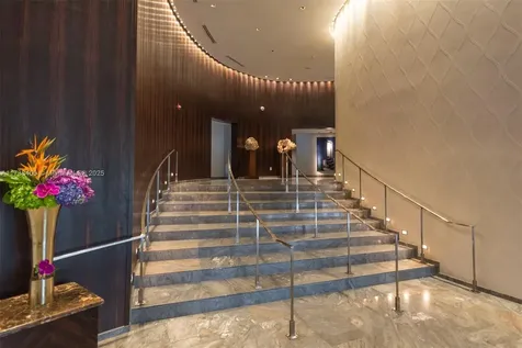 17201 Collins Avenue Sunny Isles Beach FL 33160