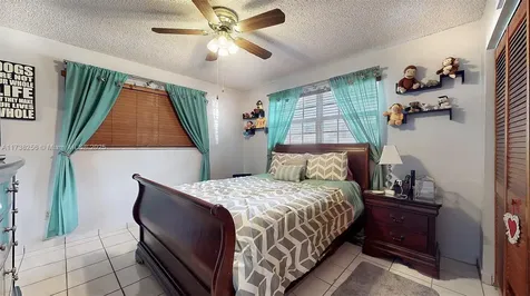 9941 SW 23rd Street Miami FL 33165