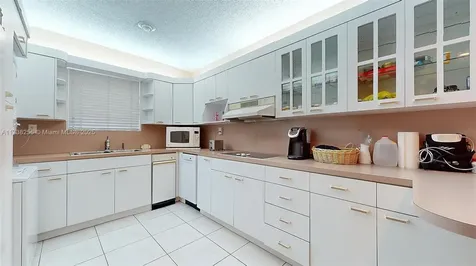 9941 SW 23rd Street Miami FL 33165