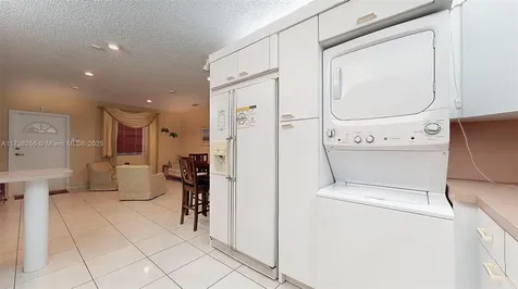 9941 SW 23rd Street Miami FL 33165