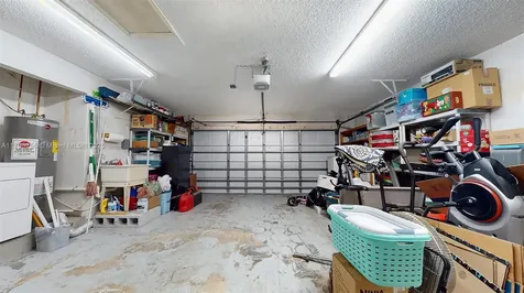 9941 SW 23rd Street Miami FL 33165