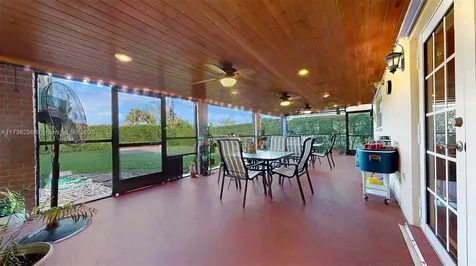 9941 SW 23rd Street Miami FL 33165