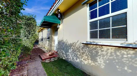 9941 SW 23rd Street Miami FL 33165