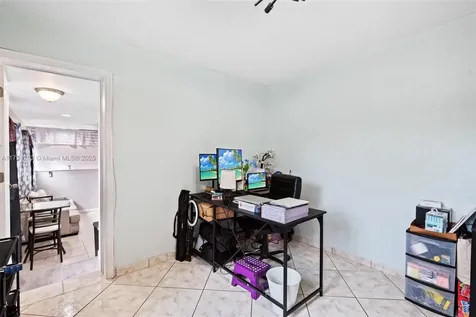 270 Laurel Way Miami Springs FL 33166