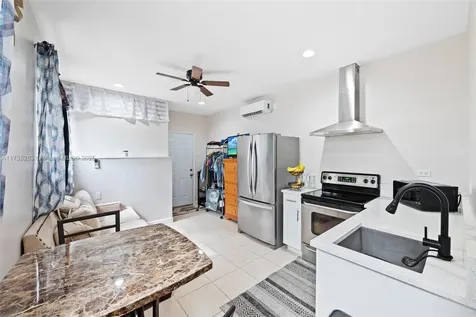270 Laurel Way Miami Springs FL 33166