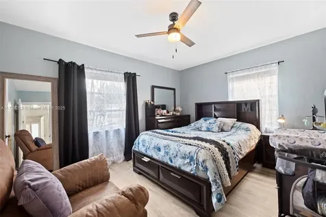 270 Laurel Way Miami Springs FL 33166