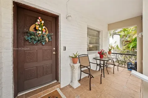 270 Laurel Way Miami Springs FL 33166