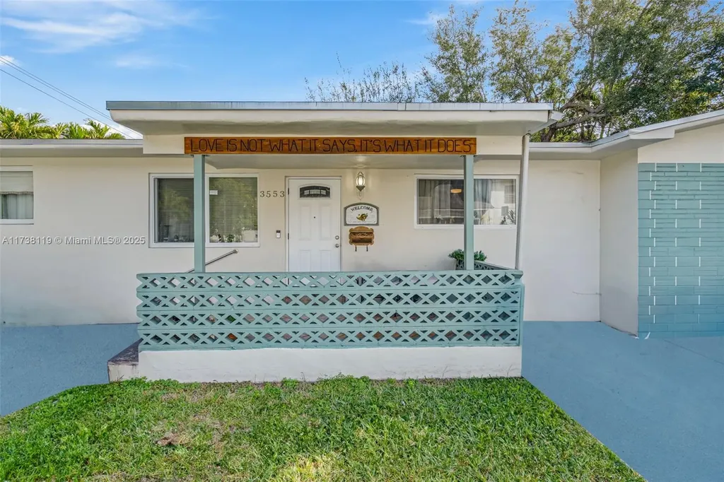 3553 Hibiscus Street Miami FL 33133